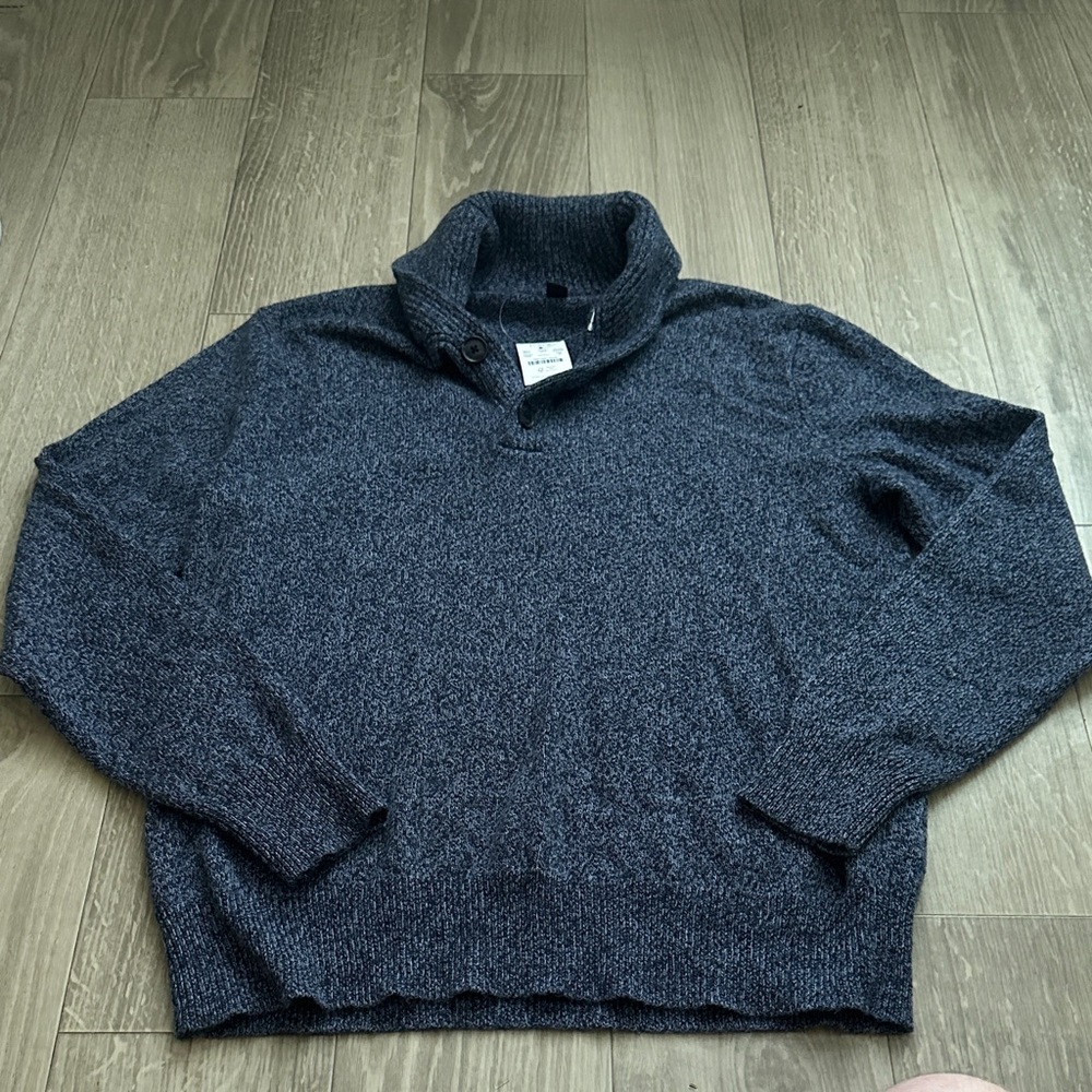 Men's blue Sweater